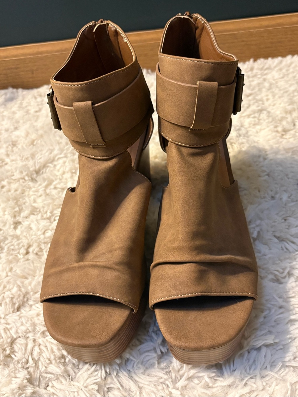 Maurices Waverly Buckle Block Heel Platform Sandals Brown Cutout
